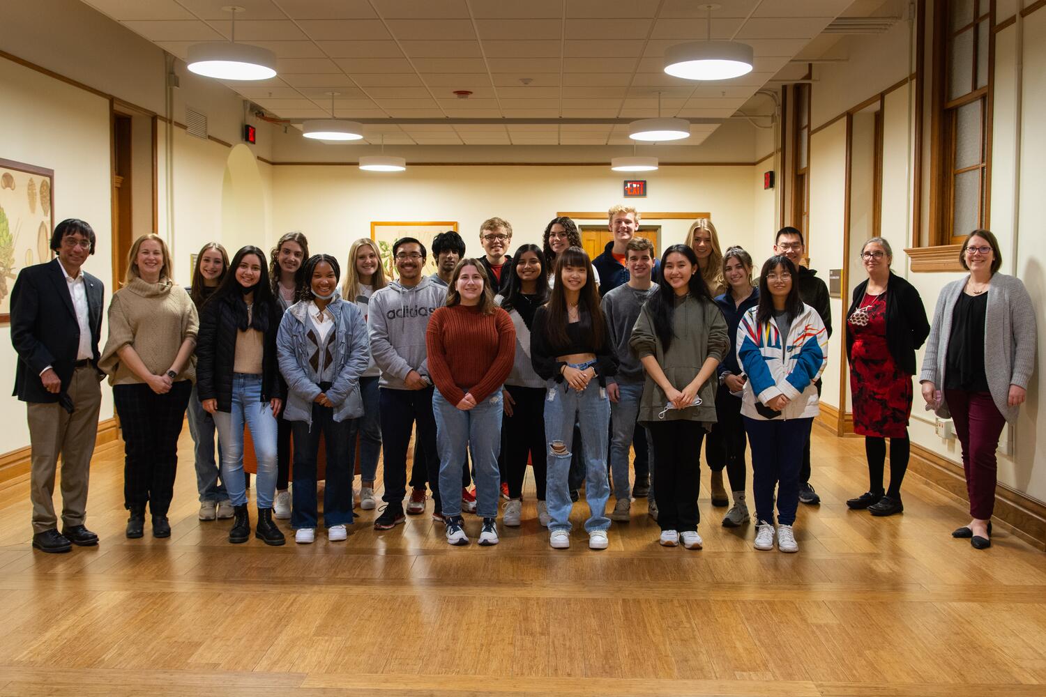 BEST scholarship recipients meet in Natural History Building in December 2021